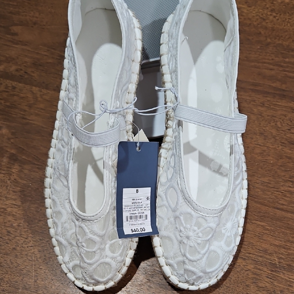 Universal Thread White Floral Espadrilles